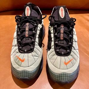 Nike MX-720-818 shoes
